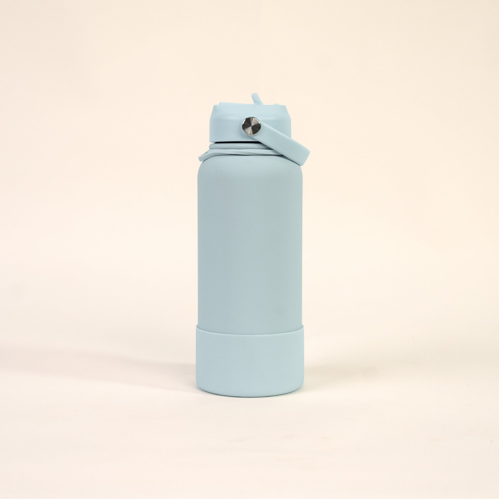 900ml Bottle with Straw + Accessories