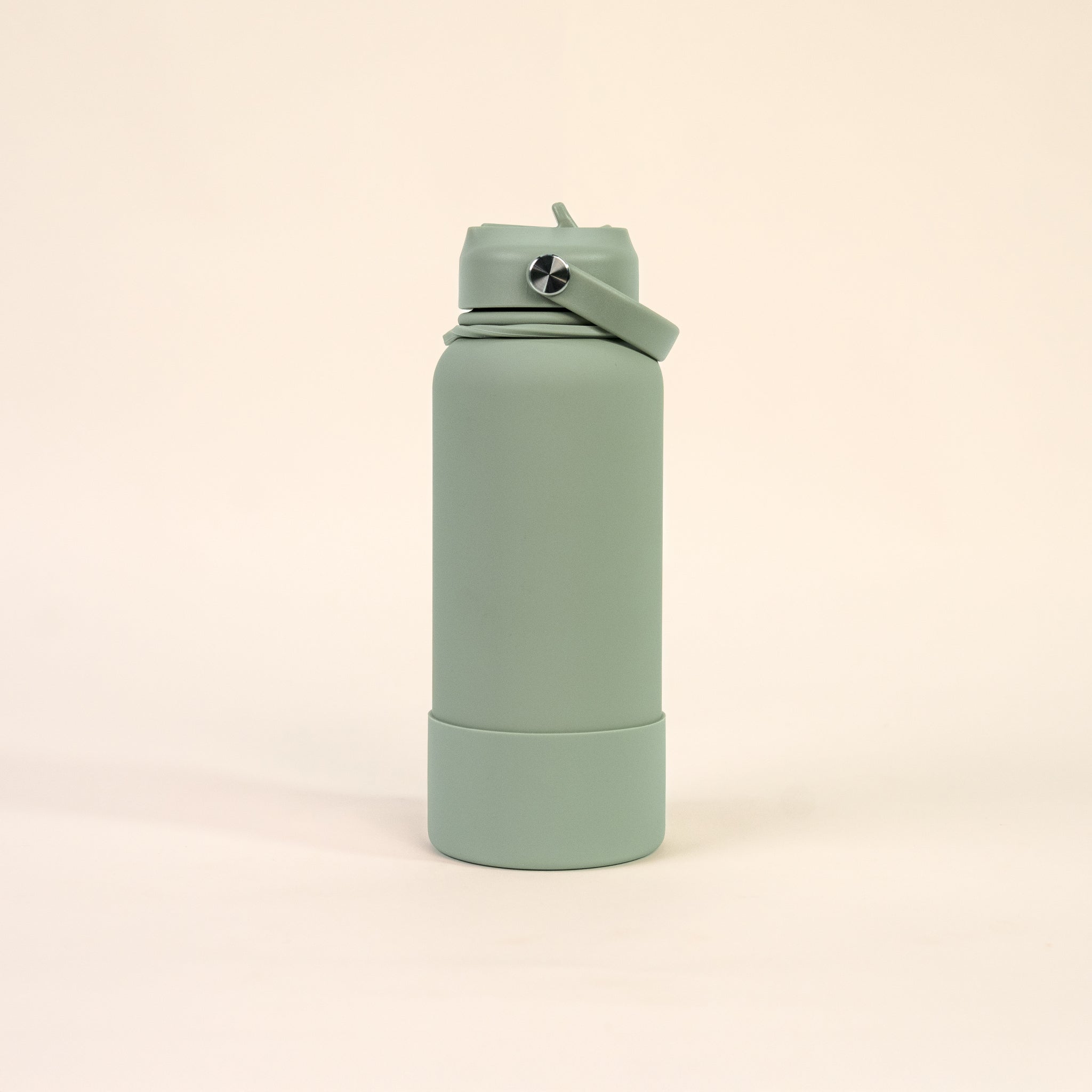 900ml Bottle with Straw + Accessories