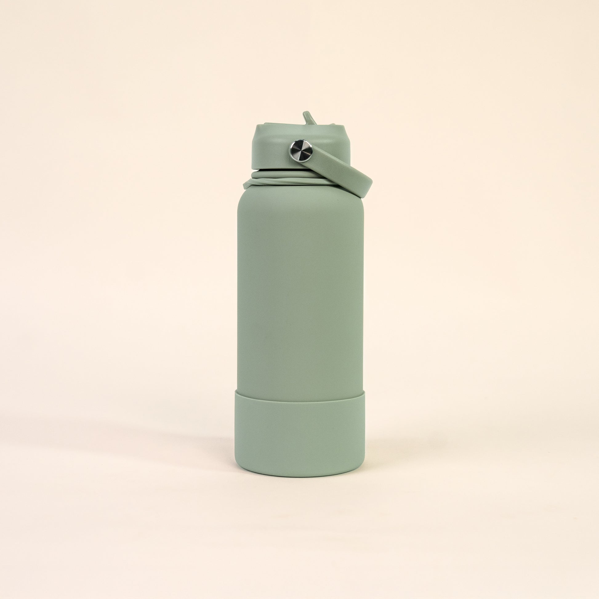 900ml Bottle with Straw + Accessories